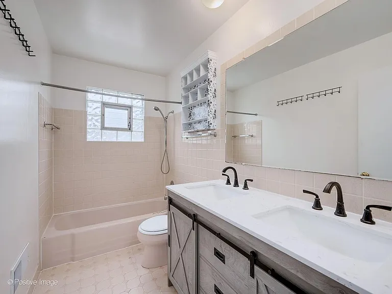 229 S Milton Ave — Photo 13