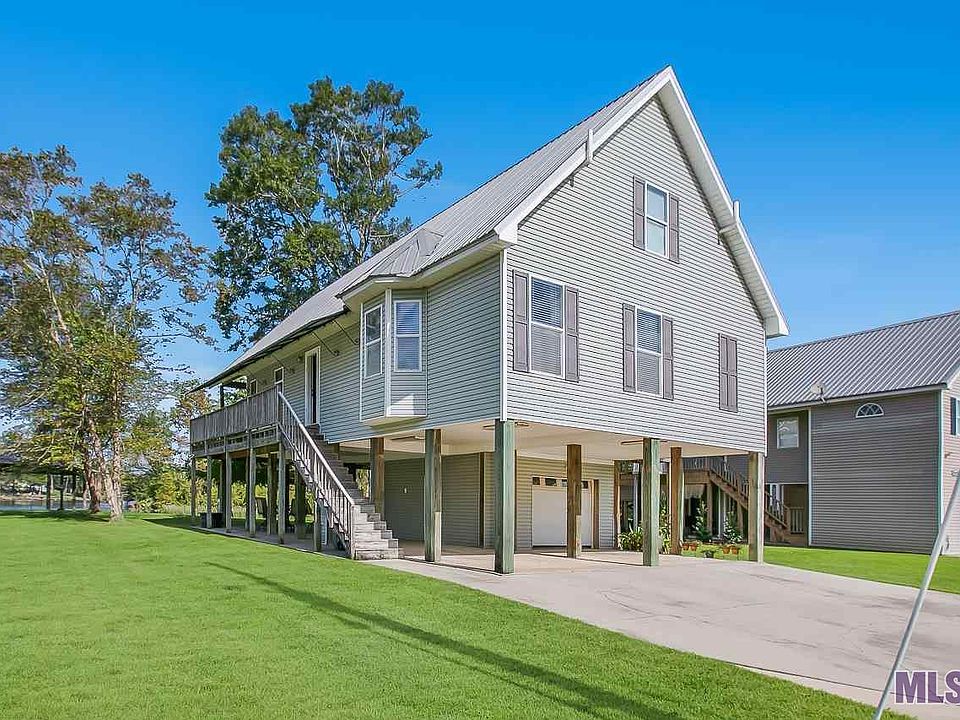 1st image of 17667 Cove Ln