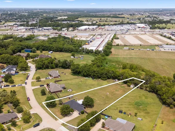112 Carrington Dr, Fate, TX 75032