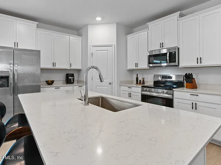 9719 Giada Dr — Photo 15