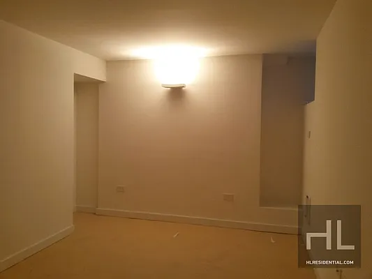 Rented by Highline Residential | media 35