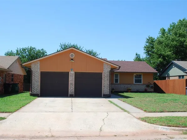 3805 Oak Valley Rd, Oklahoma City, OK 73135