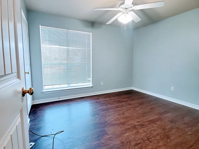 5866 Palo Pinto Dr — Photo 12