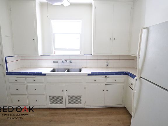 5th image of 422 N Sierra Bonita Ave #422.5