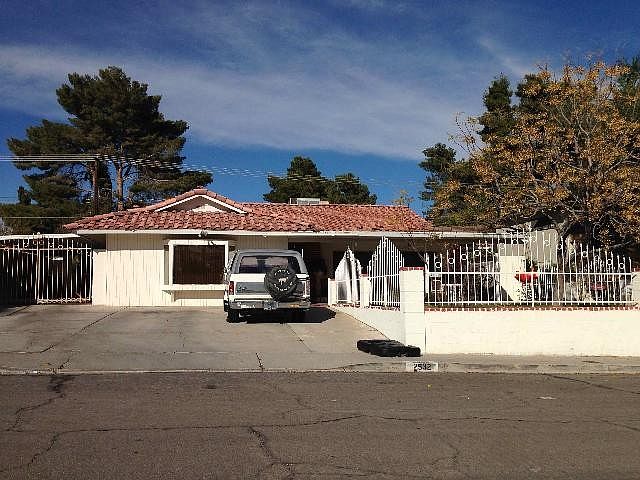 1st image of 2532 Palma Vista Ave