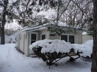 8041 N Tonti Ln, Walkerton, IN 46574