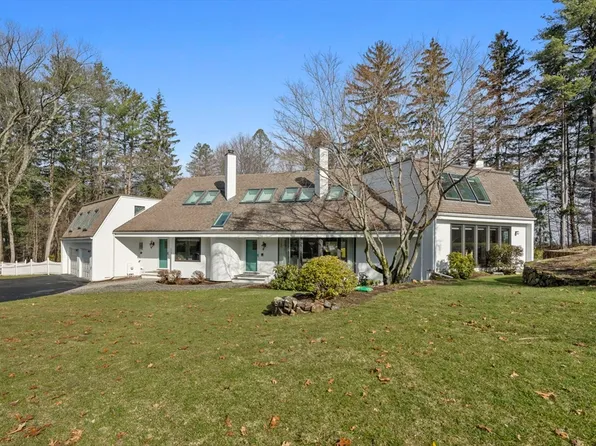 40 Lincoln Cir E, Andover, MA 01810