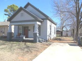 811 S 16th St, Chickasha, OK 73018