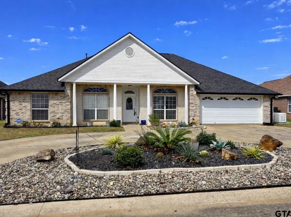 19430 Sara Ln, Flint, TX 75762