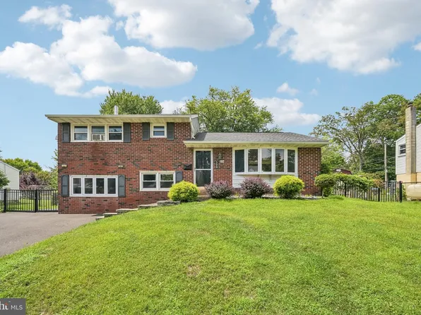 508 Fairview Ave, Penndel, PA 19047