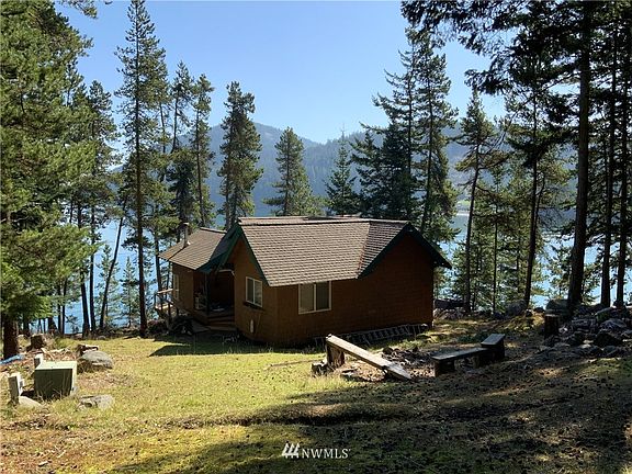 4th image of 374 Peavine Way