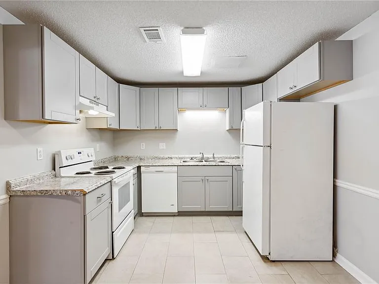 6362 Wedgeview Ct — Photo 10