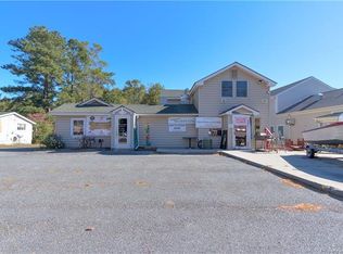 238 N Main St, Kilmarnock, VA 22482