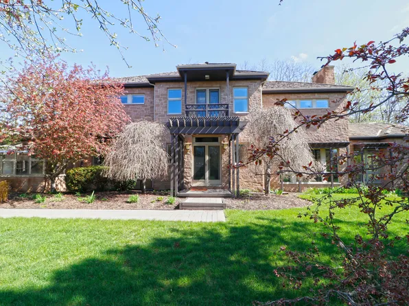 4568 Pamela Ct, Long Grove, IL 60047