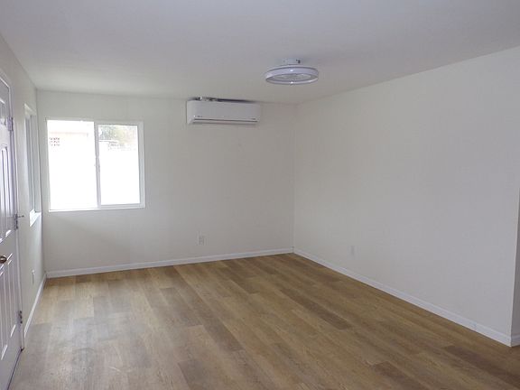 3rd image of 34759 Avenue B Ct #1