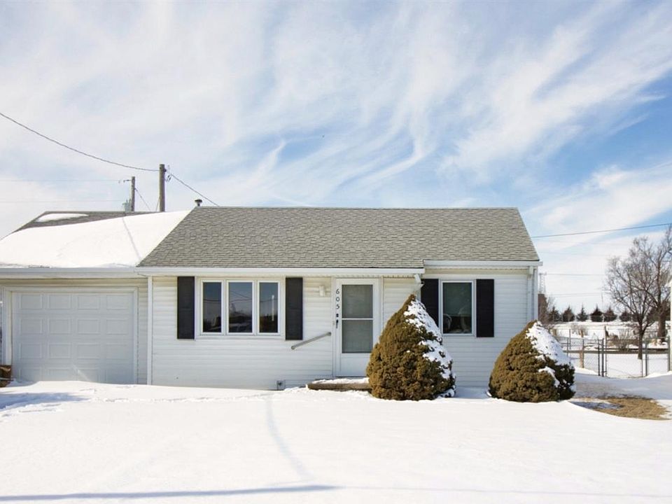 1st image of 605 Canterbury Dr