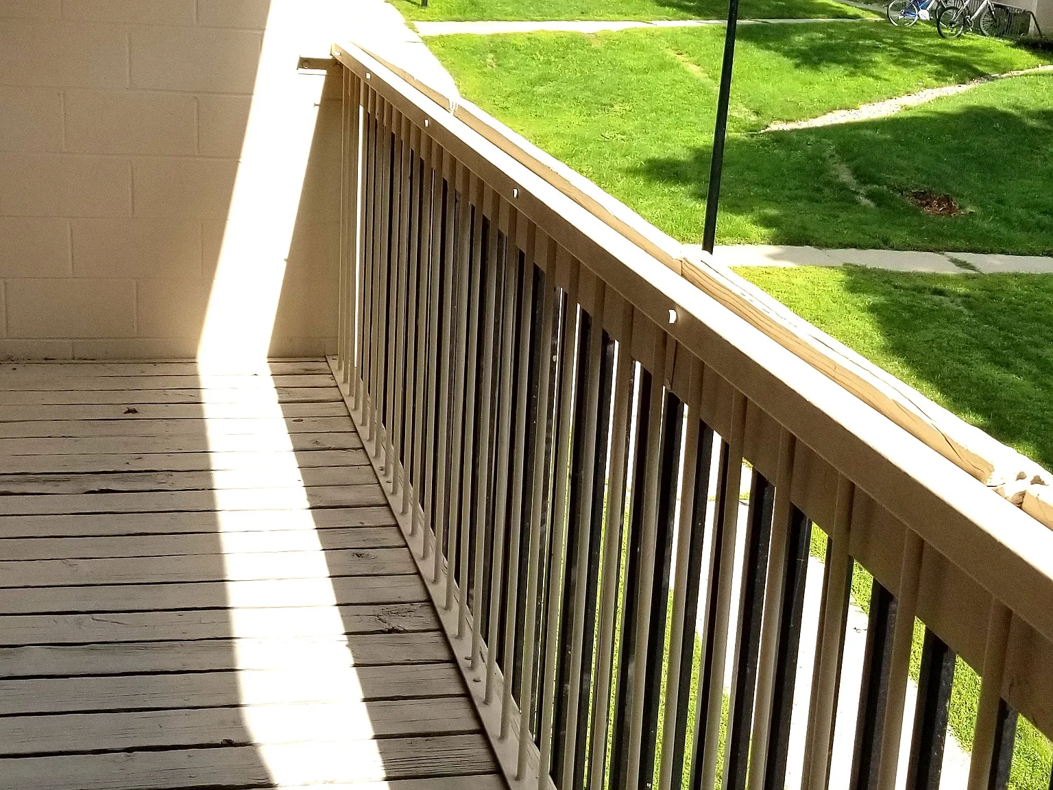 3 bed, 950 sqft, $3,100 — Photo 4