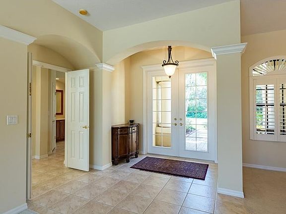 5th image of 4925 Woodhurst Dr