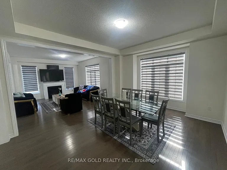 537 Veterans Dr — Photo 29