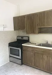 Rented by Zikos Realty Services