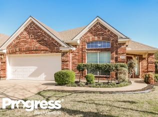4600 Summer Oaks Ln, Fort Worth, TX 76123