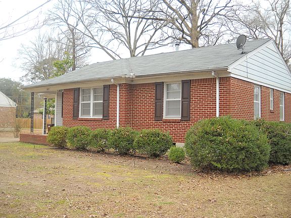 2nd image of 803 Williamsburg Dr