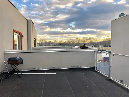 Rented by Yup Realty LLC | media 102