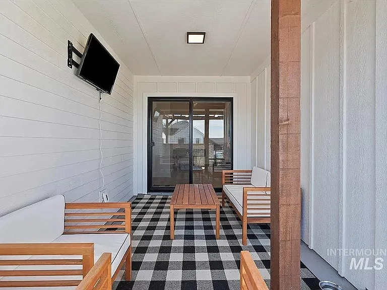 4194 W Lovegood Ln — Photo 19