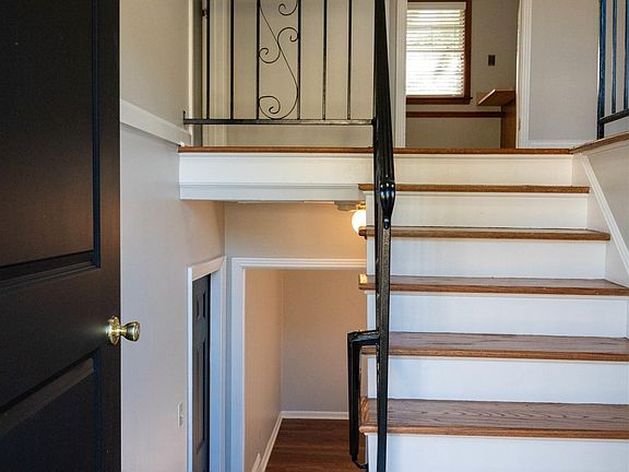 5th image of 5209 Craigmont Dr