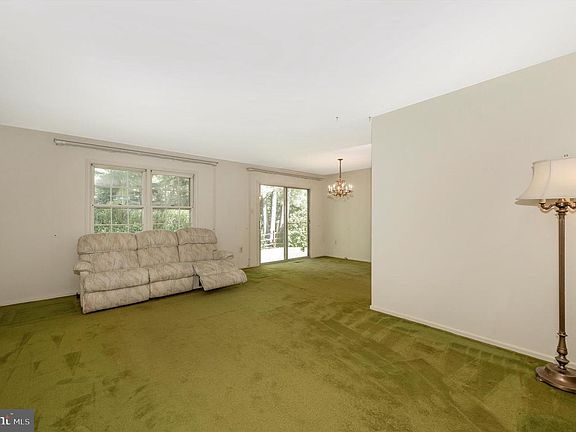 4th image of 1805 Greenplace Ter