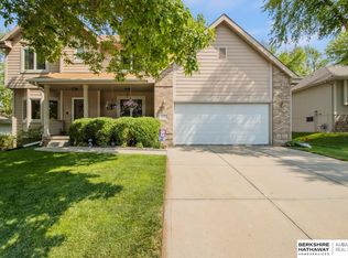 15310 Corby St, Omaha, NE 68116