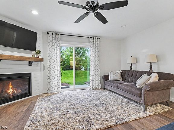 2nd image of 9340 Hickory Ridge Dr