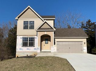 42 Kensington Dr, Union, MO 63084