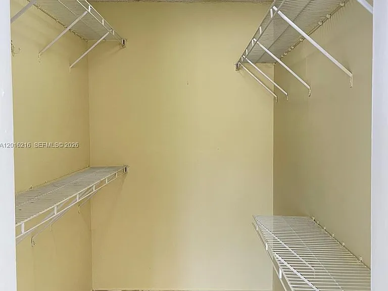 6255 Kendale Lakes Cir #116 — Photo 15