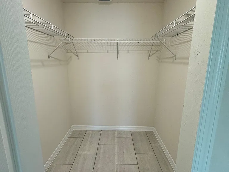 3305 SW 15th Pl #3305 — Photo 14