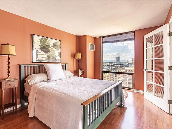 4th image of 1625 Larimer St APT 1607