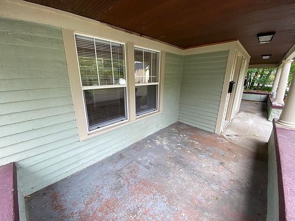 3rd image of 942 Sherman St SE #944