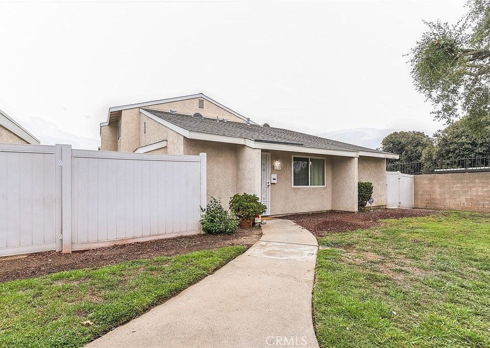 1st image of 1377 N Elderberry Ave