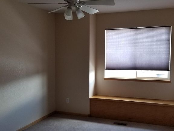 4th image of 3153 51st Ave