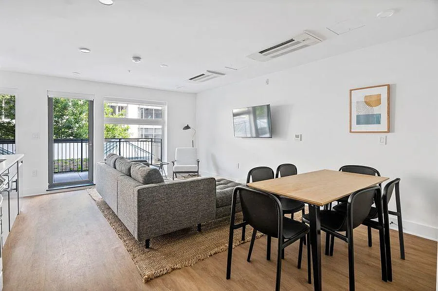 District - Co-Living — Photo 4