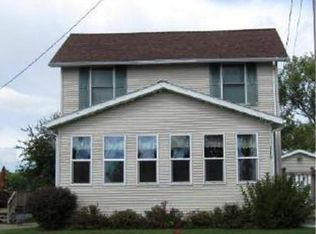119 Waupun St, Cambria, WI 53923