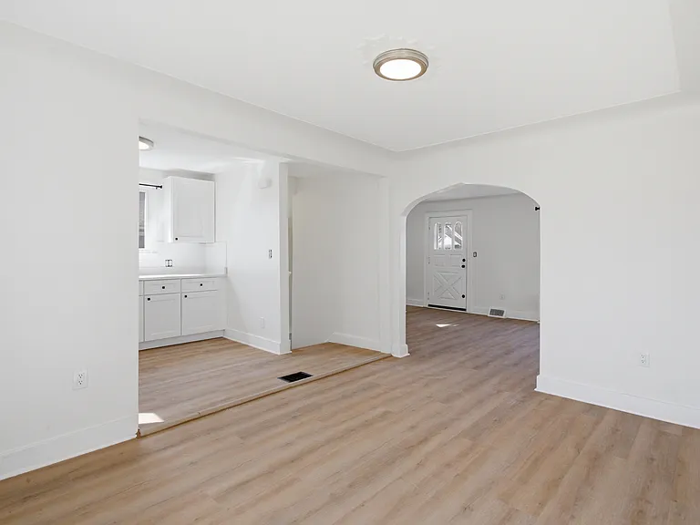 41 W George Ave — Photo 11