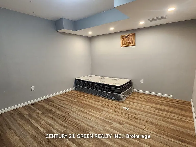 7977 Hackberry Trl #BASEMENT — Photo 1
