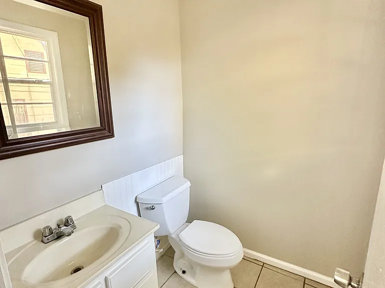1312 Gulfport St — Photo 4