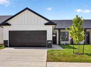 1614 Garland Ave, Norwalk, IA 50211