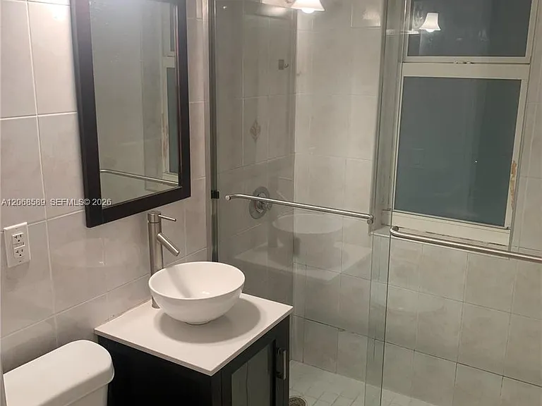 712 SW 56th Ave #8B — Photo 4