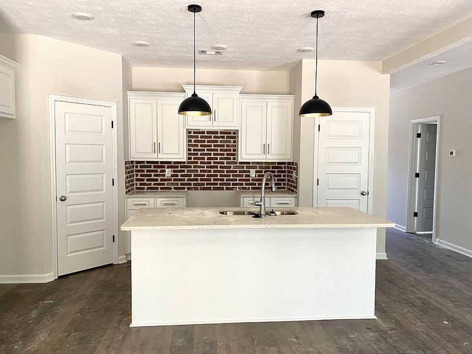 2nd image of 89 Scott Drive