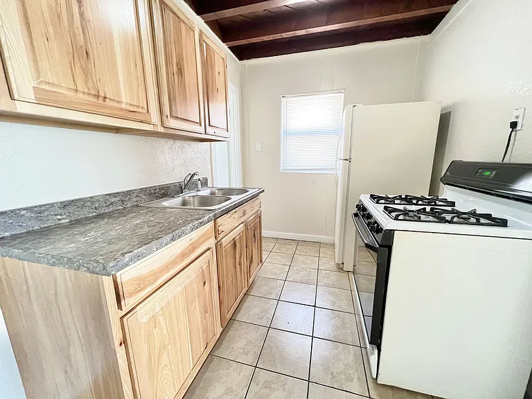 4223 Central Ave NE — Photo 4
