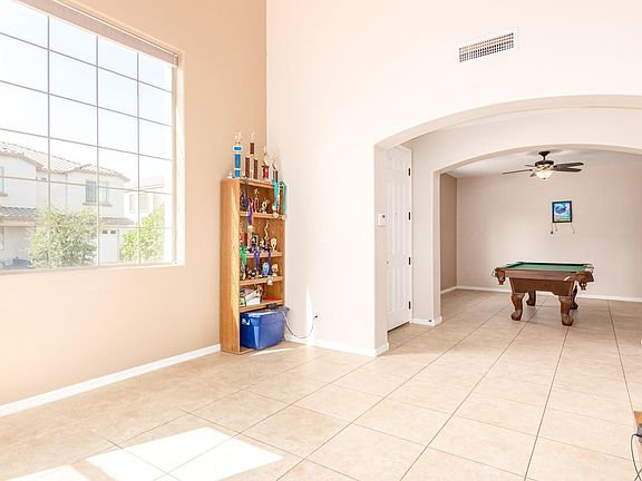 5th image of 13570 W Crocus Dr