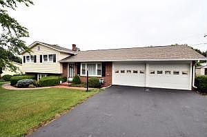 1st image of 542 Elden Ave